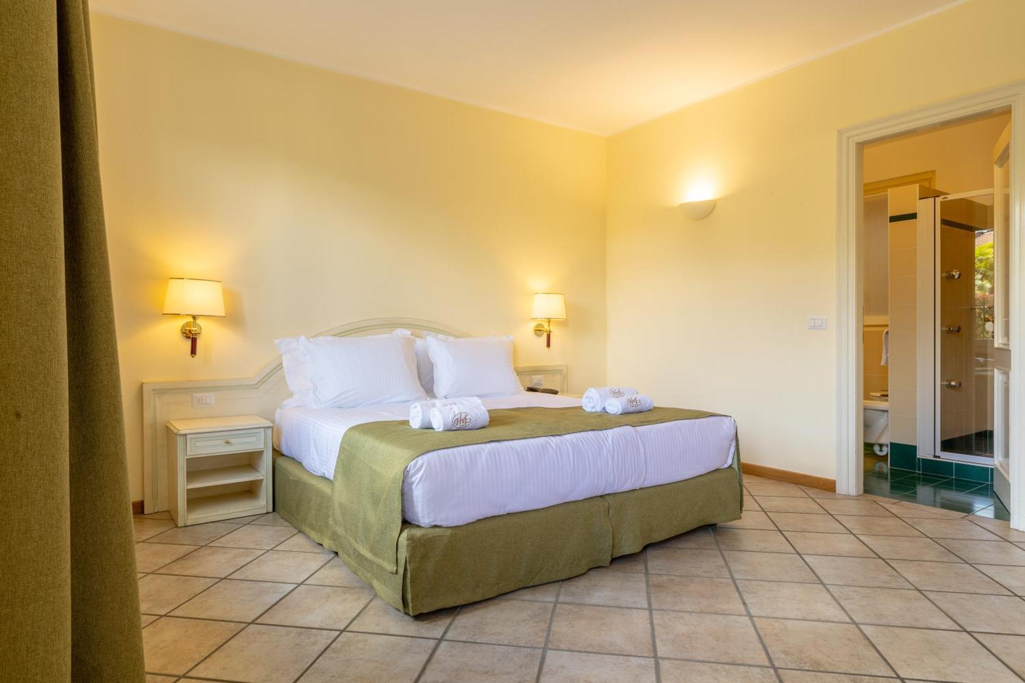 Albergo Villa Edy トレメッツォ エクステリア 写真