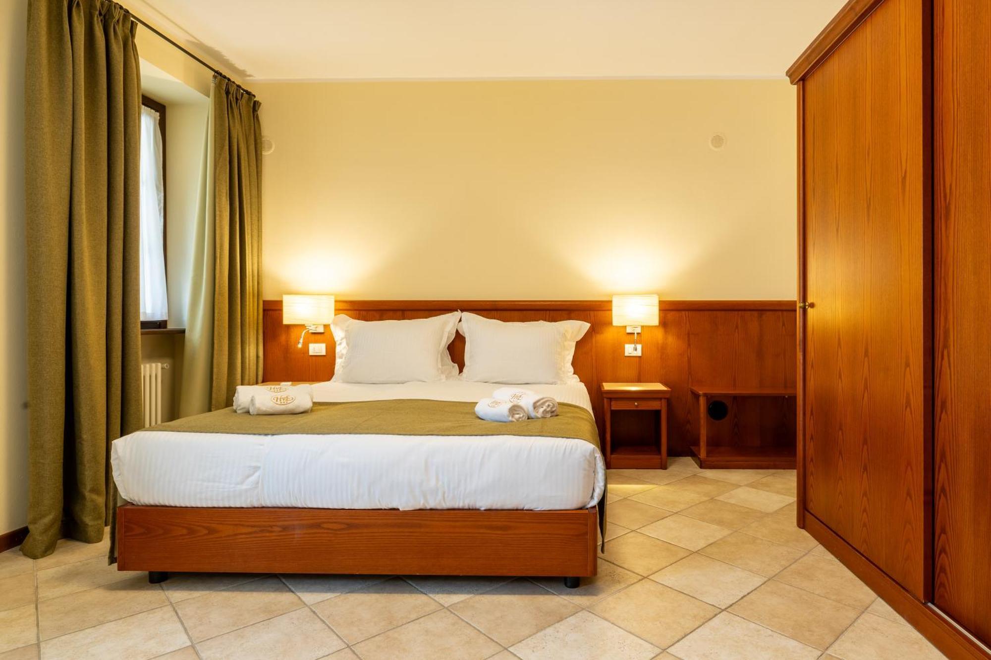 Albergo Villa Edy トレメッツォ エクステリア 写真