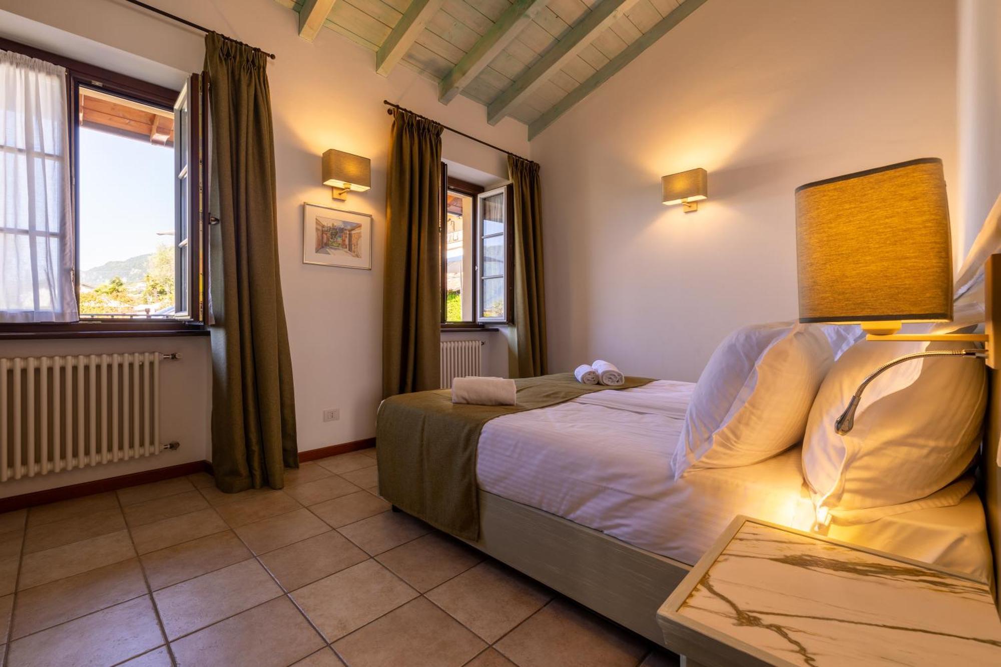 Albergo Villa Edy トレメッツォ エクステリア 写真
