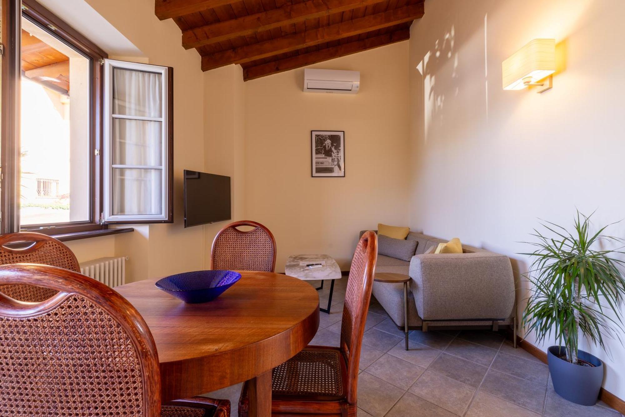 Albergo Villa Edy トレメッツォ エクステリア 写真